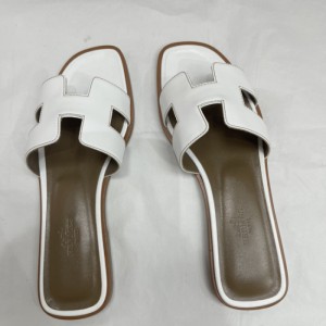 Sandalias  zapatillas de la Sra. Hermes talla 37