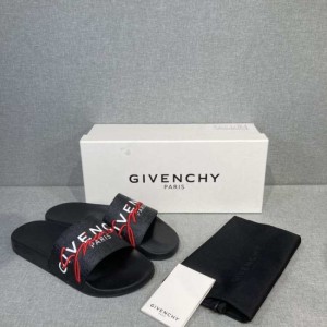 Sandalias  zapatillas para hombres Givenchy