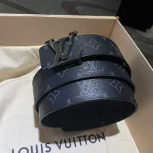 Cinturón de dama Louis Vuitton  cinturón de flores negras LV de cintura