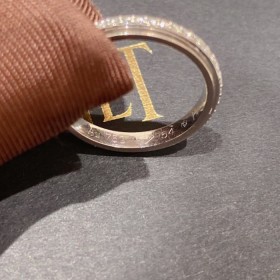 El anillo de la condesa, el anillo del conde, gira cuando llega el anillo.