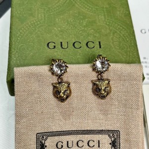 Sra. Gucci pendientes de perlas de cabeza de tigre