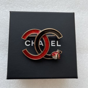 Broche de Chanel broche de Chanel