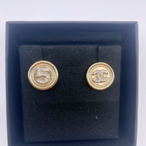 Chanel pendientes Chanel pendientes