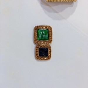 Broche de la Sra. Chanel broche de vidrio azul y verde Chanel