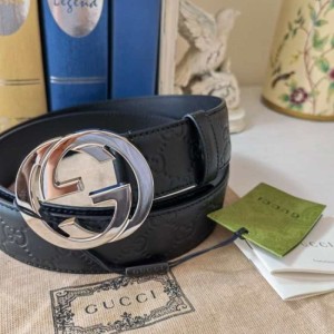 Cinturón de Gucci para hombres  doble G de cuero de vaca en el interior negro de la cintura