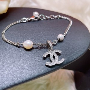 Pulsera de mujer Chanel  pulsera  pulsera Chanel Pearl Double C pulsera de diamante completo