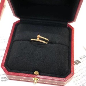 Anillo de Lady Cartier  anillo Cartier Rose Gold Nail Ring