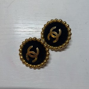 Accesorios para oídos de la Sra. chanel, doble C retro clip para oídos medievales 95 nuevos