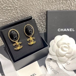 Pendientes de la Sra. Chanel pendientes de piedras preciosas retro ovaladas negras