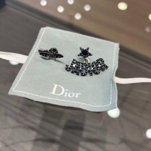 Sra. Dior pendientes estrellas azules letras Diamante de agua peque?as abejas pendientes