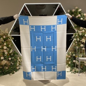 Manta azul y blanca Hermes 140.100 cm