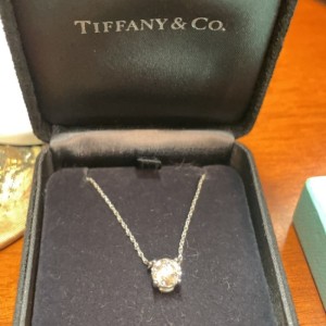 ティファニーレディースネックレスペンダントTiffany 1カラットダイヤモンドネックレス