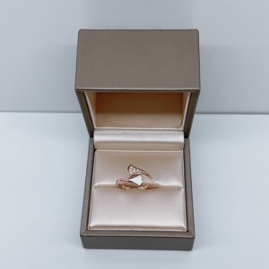 Anillo de la Sra. Bulgari  anillo, rosa, oro, Fritillaria blanca, anillo de abanico lleno de diamantes 55 yardas