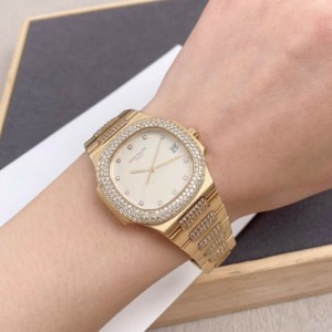 Sra. Patek Philippe Nautilus Sport elegant Series 18k Golden original Diamond quartz Women s Watch