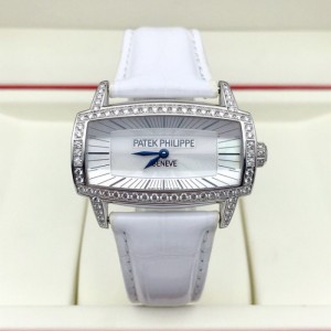 Sra. Patek Philippe reloj de cuarzo 4981g diamante crudo