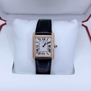 Relojes de cuarzo de mujer con diamantes incrustados en la parte trasera de la serie Cartier tank