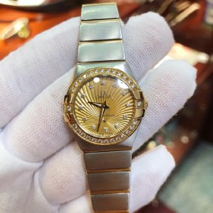 Omega Lady quartz Table Omega Constellation series Classic Golden Plate 18k Golden Room Gold inside and outside Diamonds