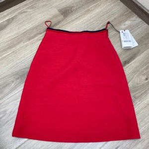 Falda de medio cuerpo de la Sra. Gucci falda de cilindro rojo Gucci especial