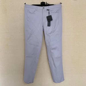 Pantalones casuales para hombres Versace talla 54