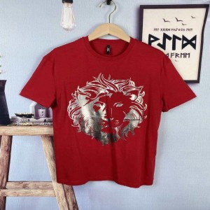 Camiseta de Versace para hombres con patrón rojo de verano casual y cómodo blusa de manga corta