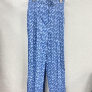 Pantalones casuales de la Sra. Fendi talla 42