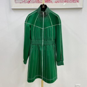  vestido de la Sra. Valentino verde Francia [fr]  38