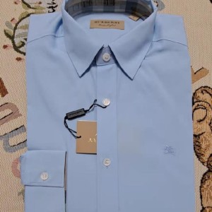 Camisa de hombre bobery pu?o azul claro estampado en el pecho de algodón estándar de caballo