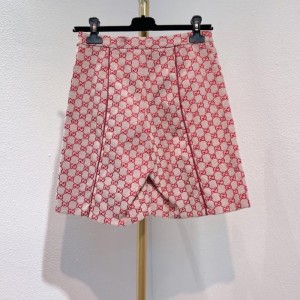 Falda de medio cuerpo de la Sra. Gucci pantalones cortos de flores rojas Gucci