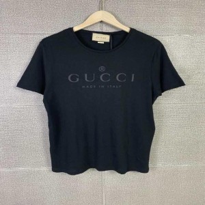 Camiseta Gucci logotipo de letras negras para hombres y mujeres moda casual con blusas de manga corta