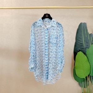 Camisa de la Sra. Agne acne camisa estampada de chifón azul talla 34