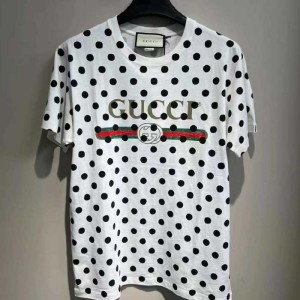 Camiseta de manga corta de logotipo de letras de onda blanca de la Sra. Gucci