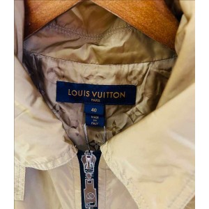 Sra. Louis Vuitton gabardina Louis Vuitton